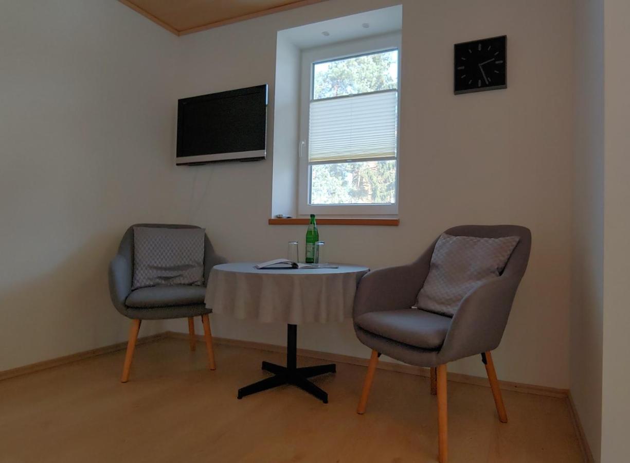 Moderne Ferienwohnungen Am Kurpark - Zentral, Ruhig & Nah Am Edersee บัดวิลดุงเงน ภายนอก รูปภาพ